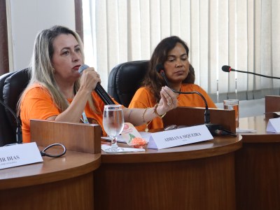 Adriana Siqueira.jpg