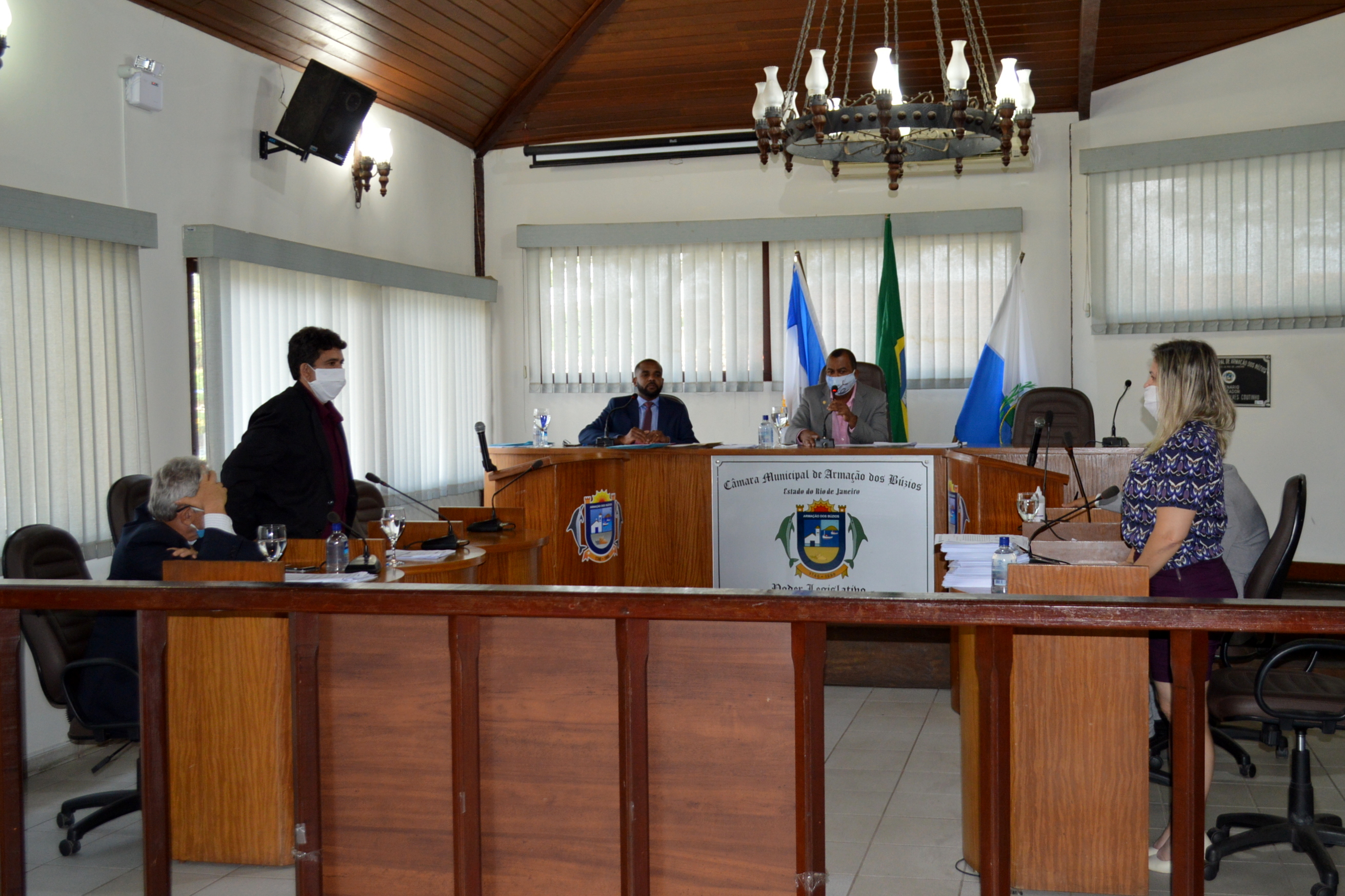 Créditos Adicionais Especiais São Aprovados por 3 X 2