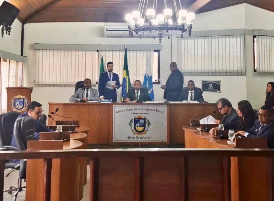 Câmara de Búzios aprova 16 projetos na última sessão de 2025