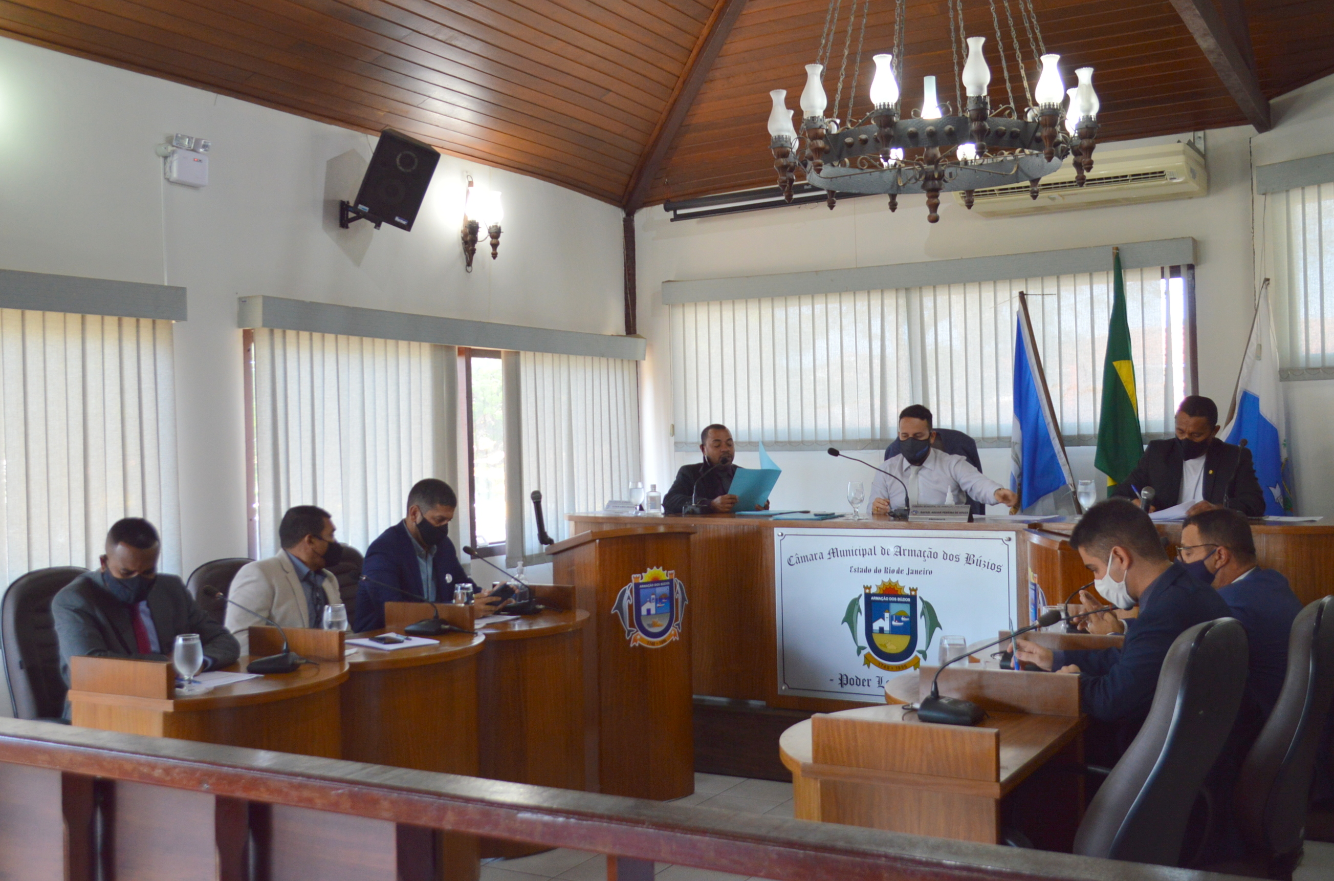 Câmara de Búzios Aprova Prioridade de Vacinação Para Profissionais da Educação