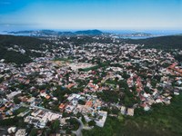 Comissões rejeitam projeto que autoriza leilão de imóveis públicos em Búzios e proposta é arquivada