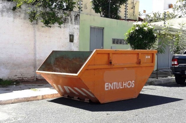 Emenda Altera Redação do Substitutivo que Regulamenta Uso de Caçambas em Búzios