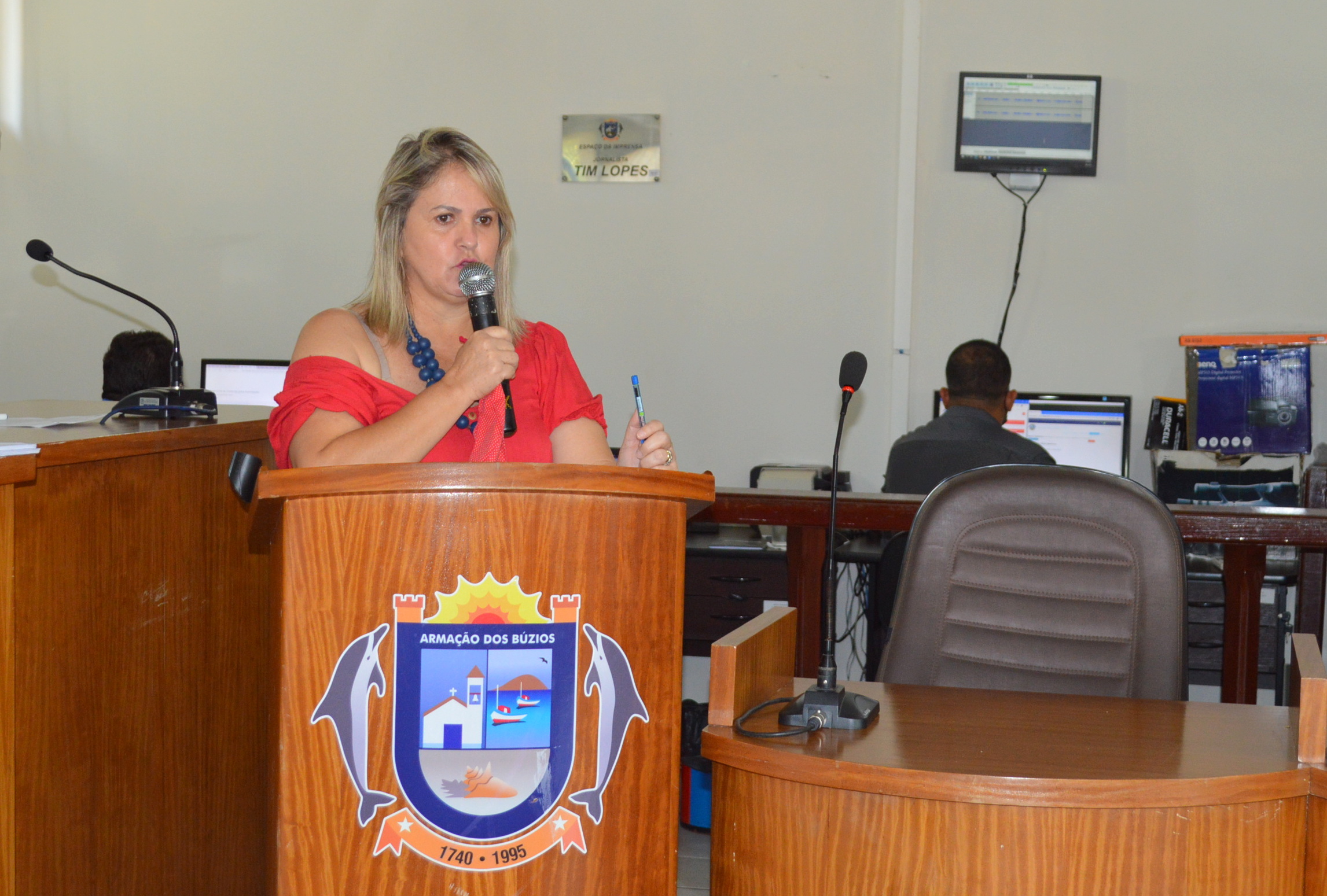 Legislativo Pede Informação Sobre Convocação de Agentes Administrativos do Concurso de 2012