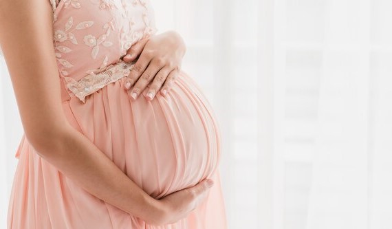 PL visa garantir à gestante o direito de optar pela cesariana após a 39ª semana de gestação