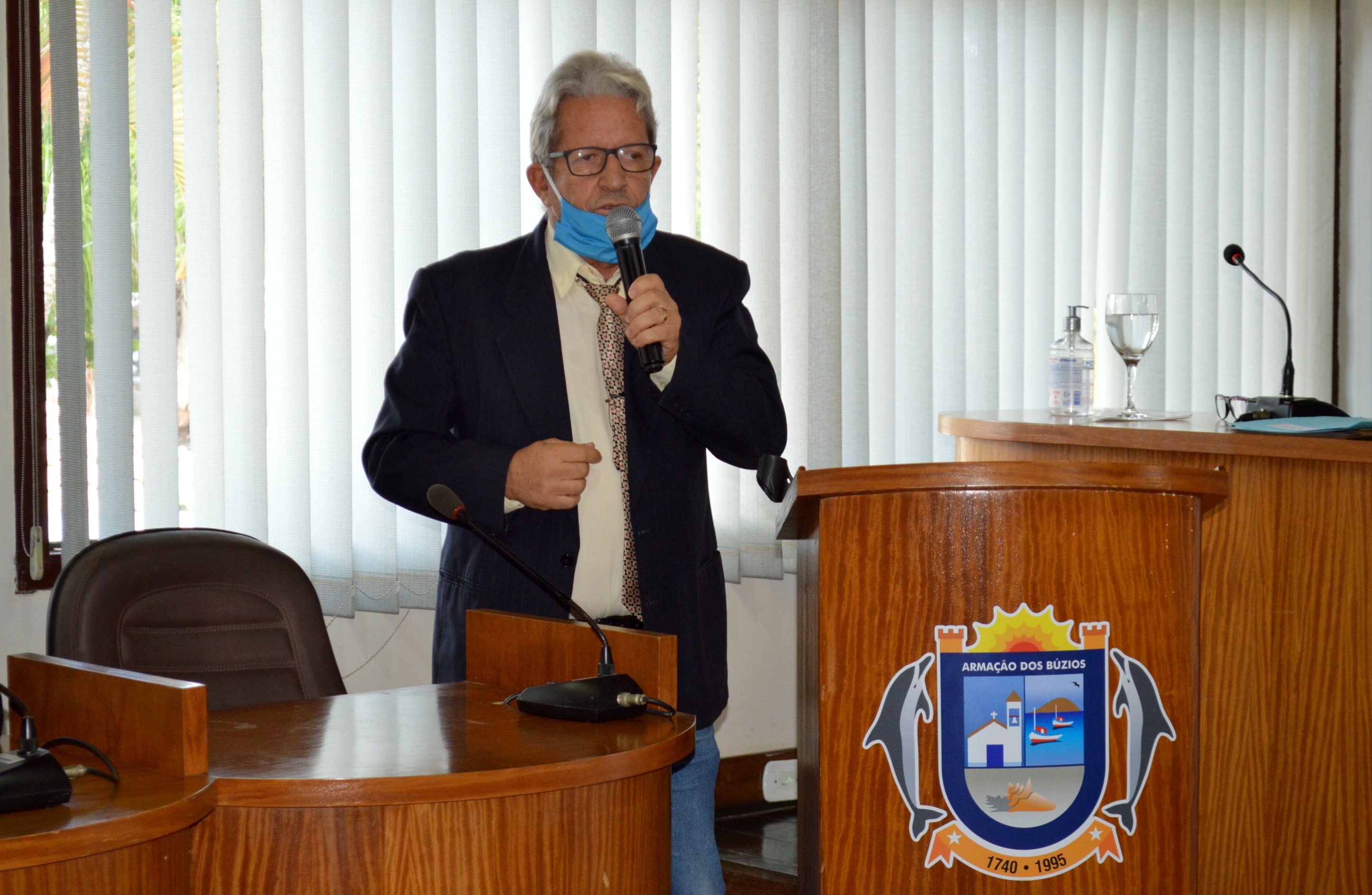 PL visa suspender a cobrança da taxa de iluminação pública por 10 meses