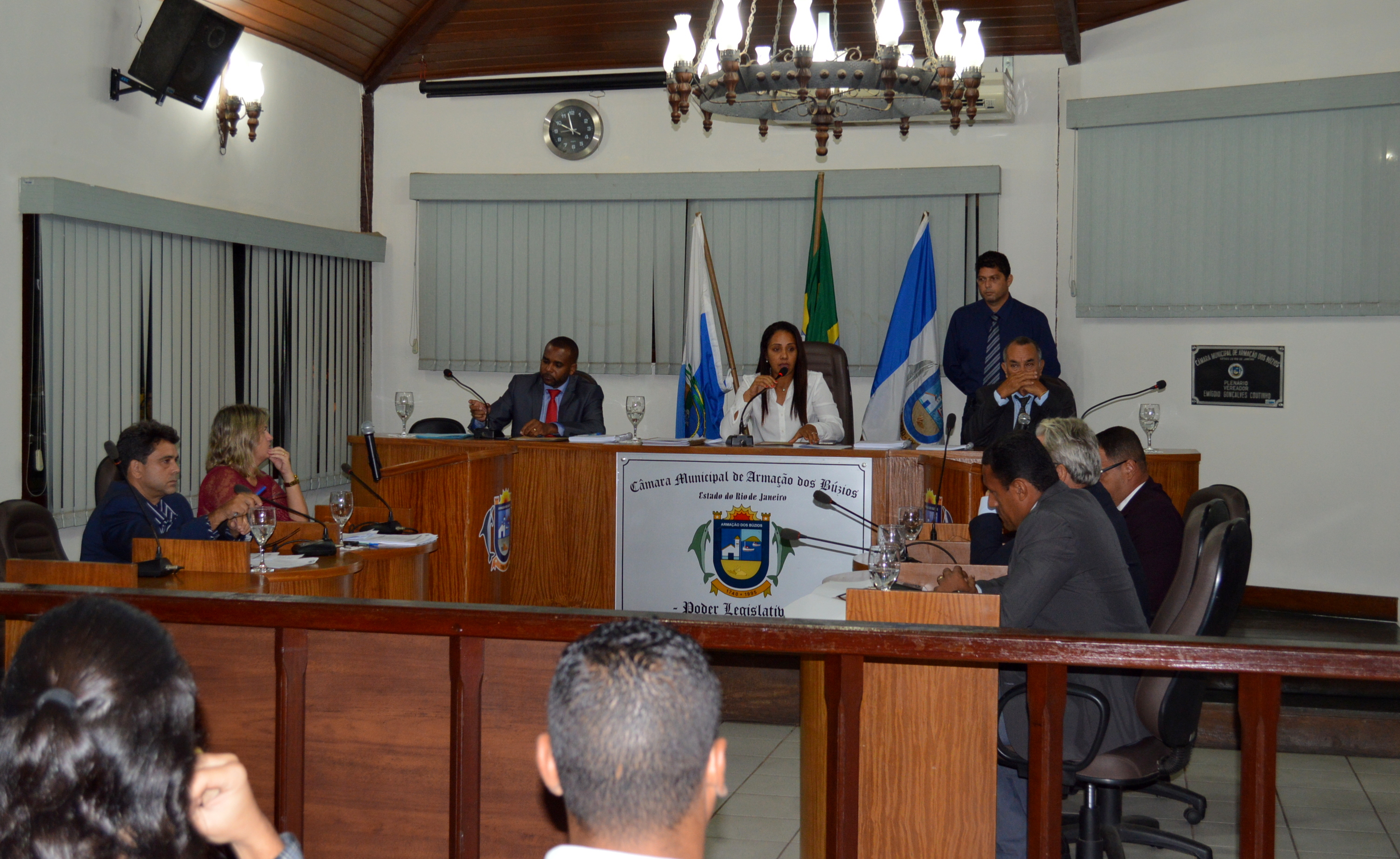 Prefeito Propõe Alterar Lei que Proíbe Realização de Eventos nas Praias de Búzios