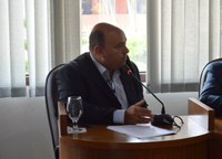 Projeto Que Autoriza Compra de Vacinas Contra o Novo Coronavírus é Retirado da Pauta