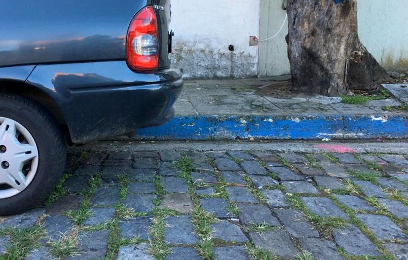  Projeto que Proíbe Cobrança da Zona Azul em Áreas Residenciais é Encaminhado à Comissão de Mérito