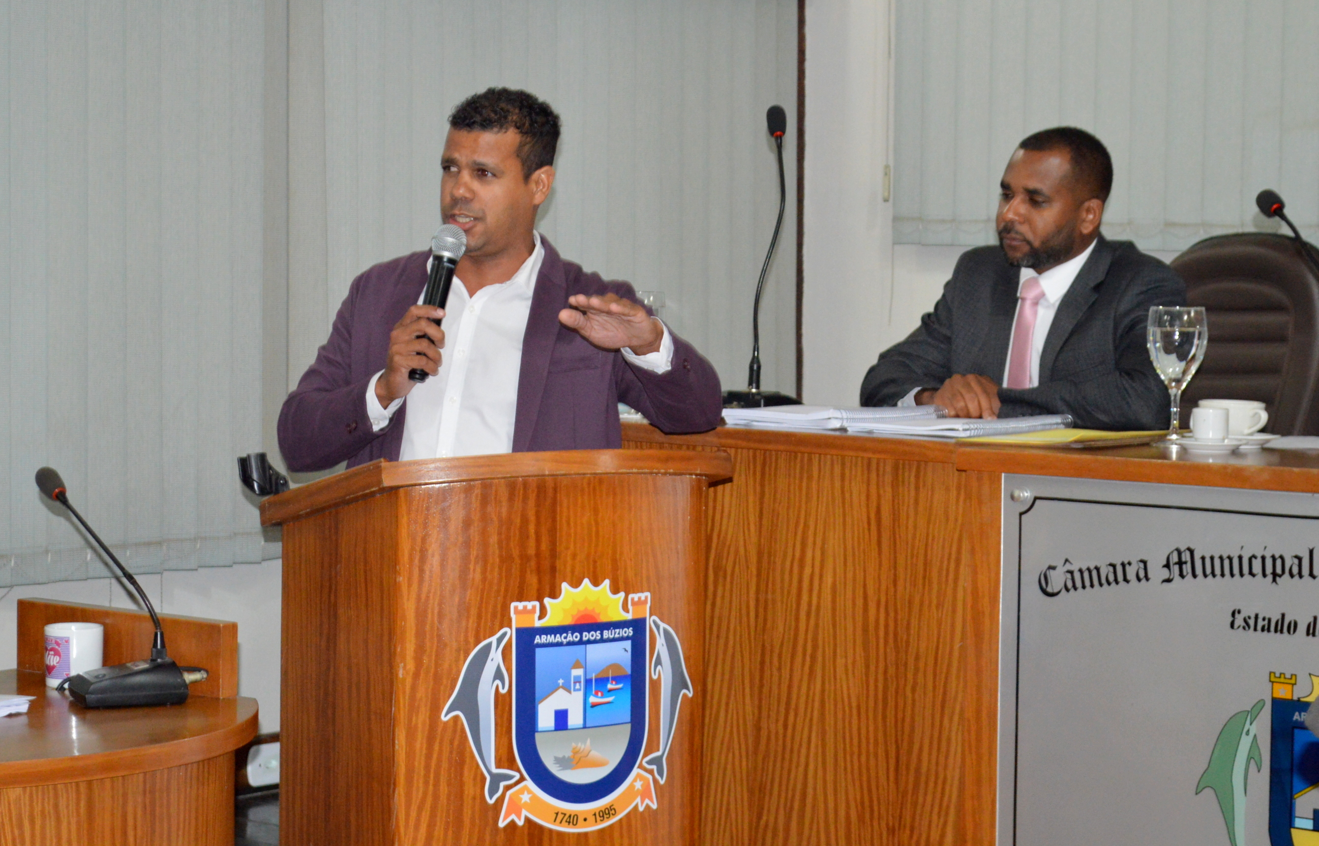 Requerimento Solicita Dados dos Funcionários da Limpeza Escolar