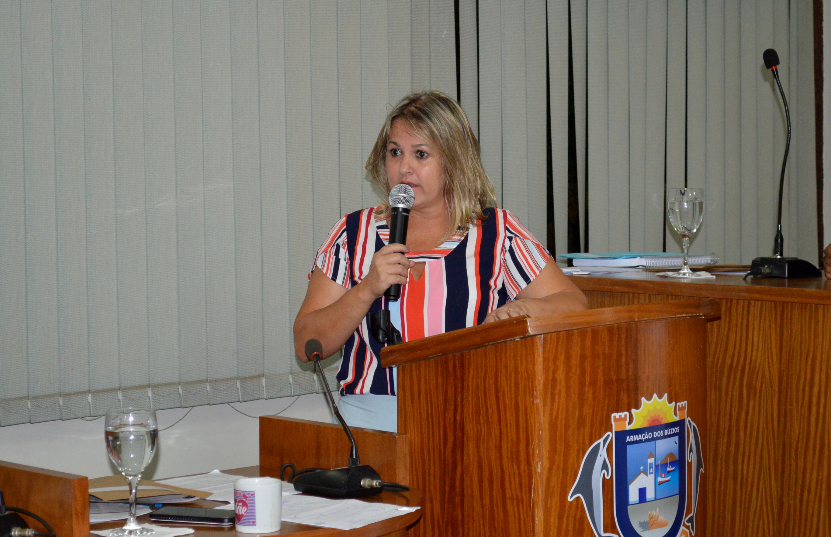 Resolução Pretende instituir a Medalha de Honra ao Mérito para homenagear Servidores Públicos