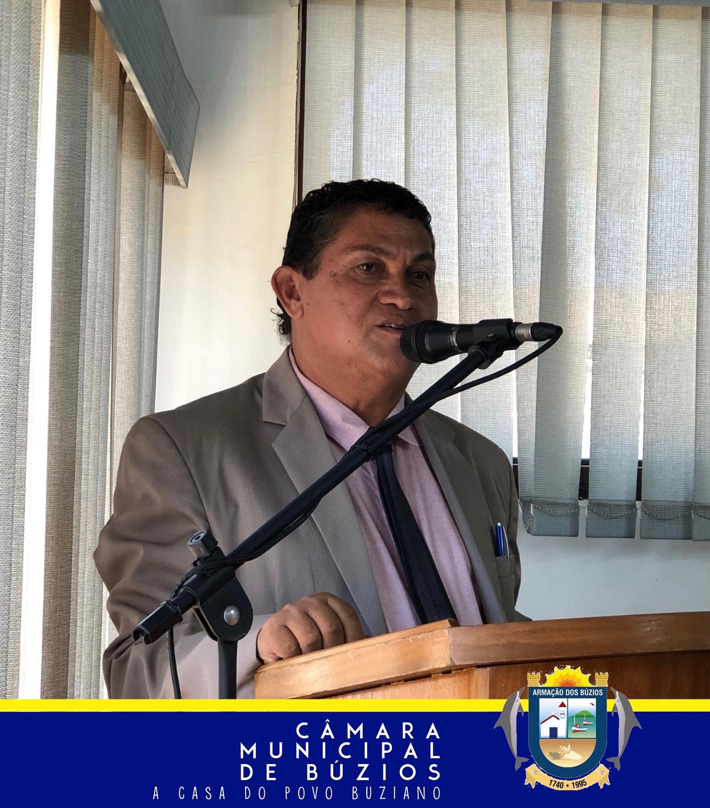 Vereador Edson Leiteiro toma posse na Câmara Municipal de Búzios