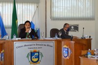 Vereadora Solicita Cópia da Folha de Pagamento da Secretaria de Saúde e Relatório de Horas Extras e Plantões