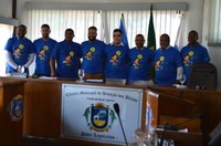 Vereadores de Búzios Vestem Camiseta da Conscientização do Autismo